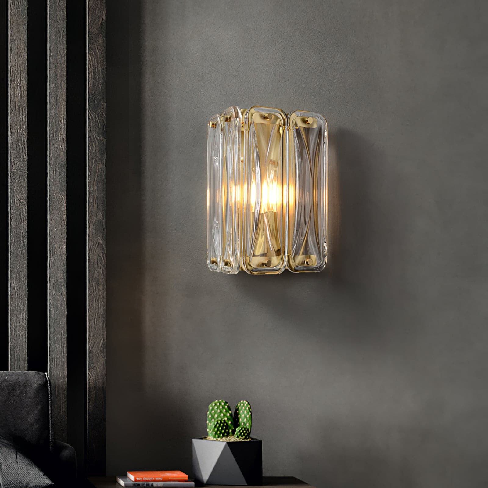 Polygonal_Crystal_Wall_Lamp_3