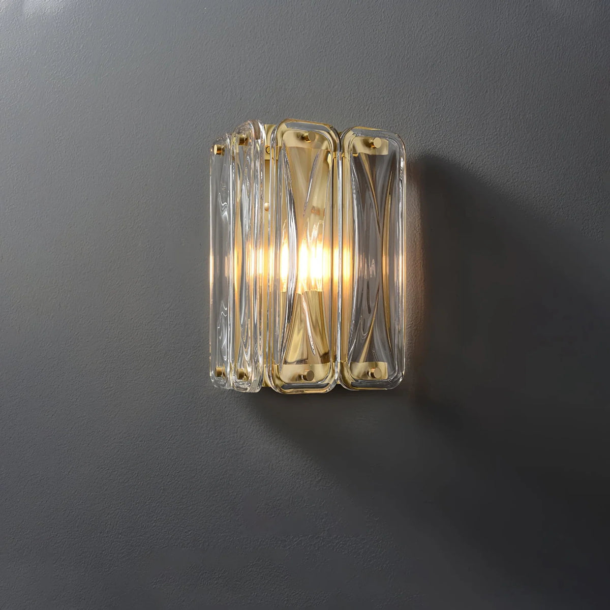 Polygonal_Crystal_Wall_Lamp_4