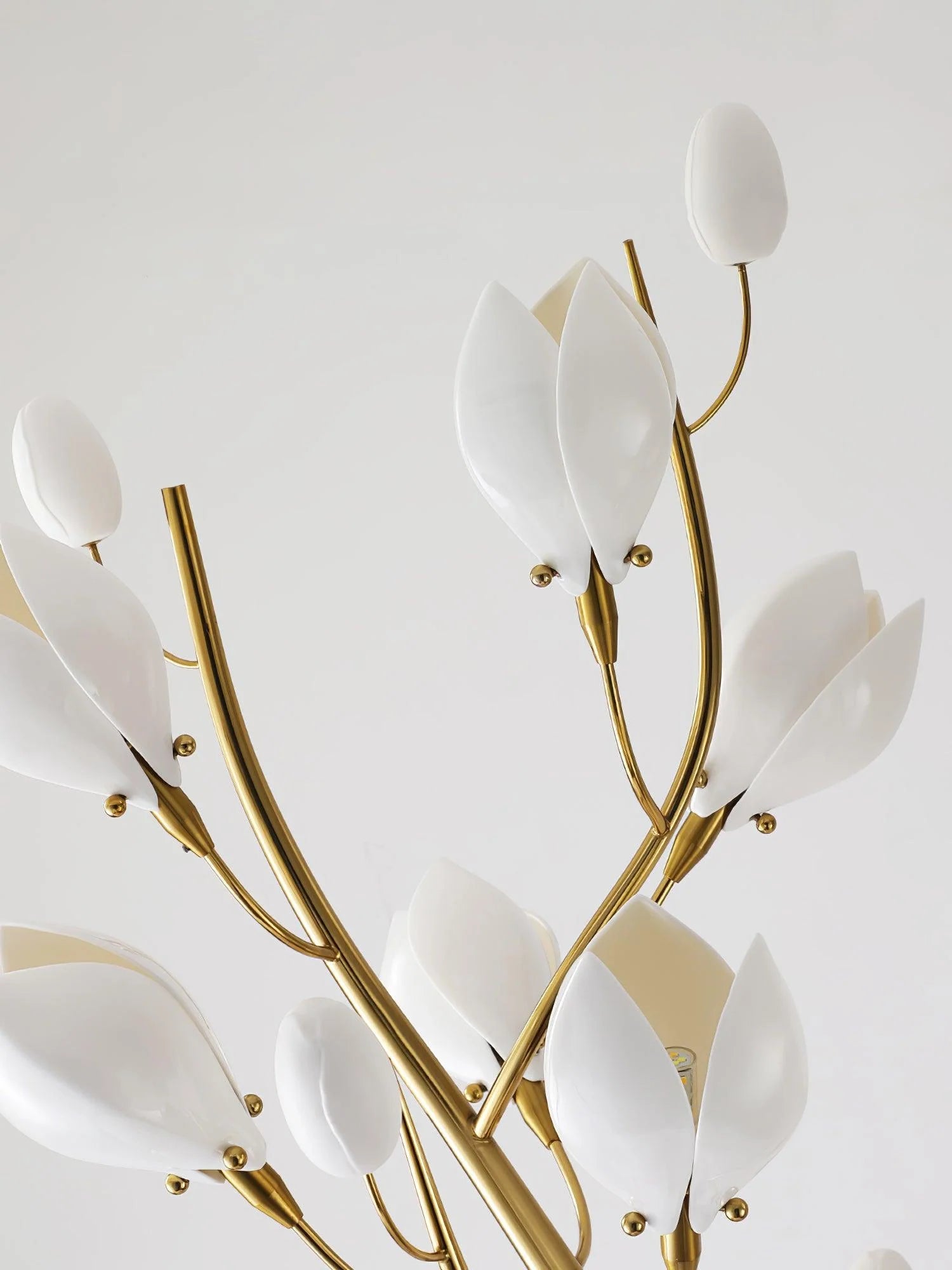 Porcelain_Magnolia_Floor_Lamp_12