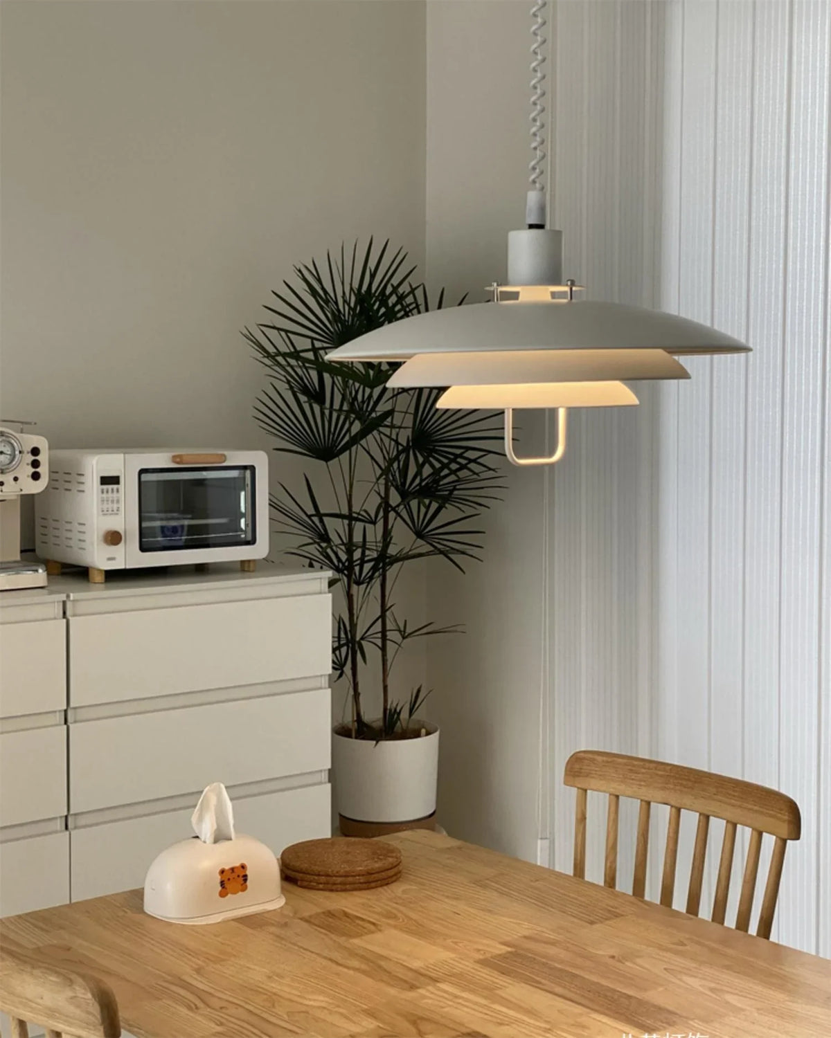 Poul_Pendant_Lamp_4