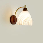 Puff_Skirt_Wall_Lamp_5