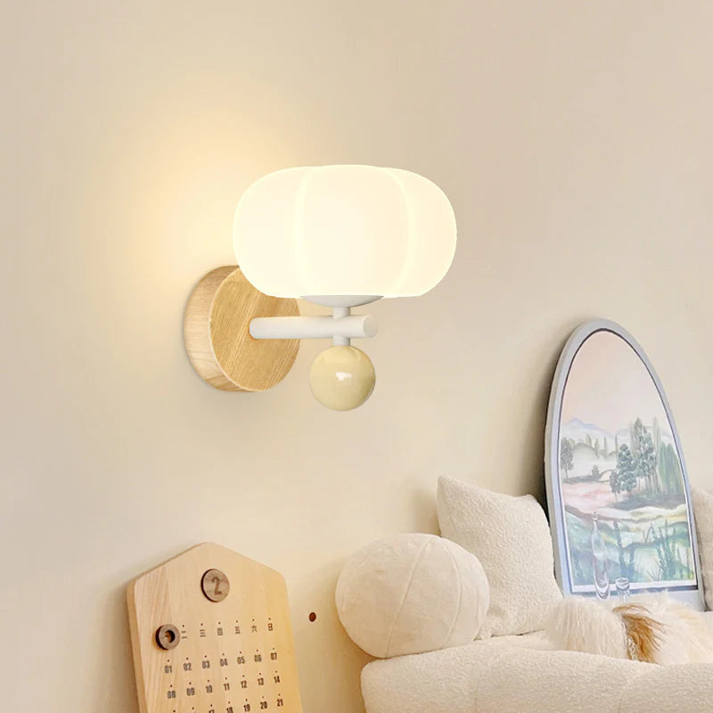 Pumpkin_Cream_Wall_Lamp_2