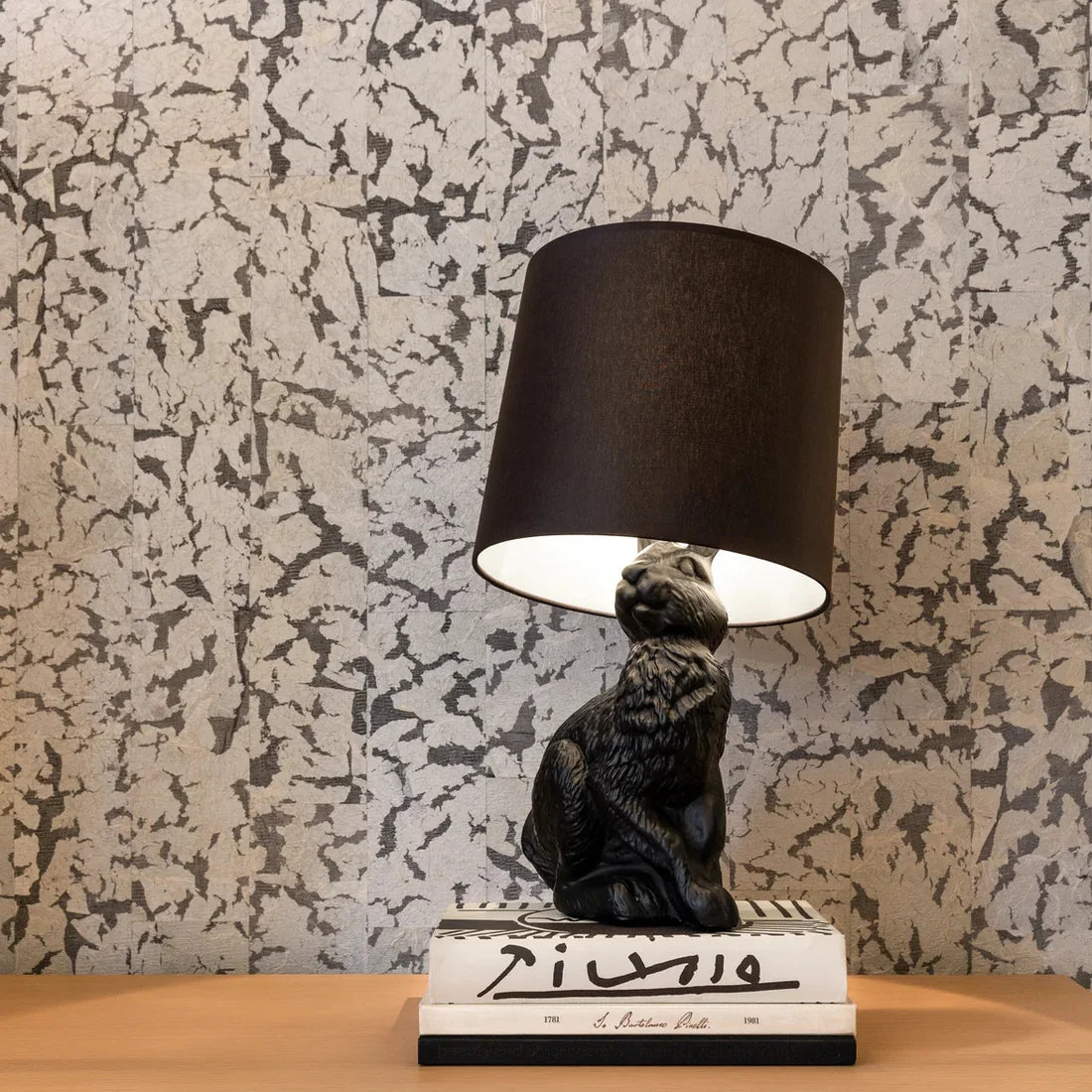 Rabbit_Table_Lamp_29