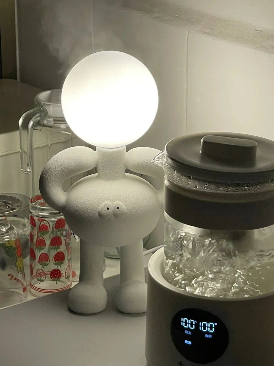 Resin Robot Table Lamp 16