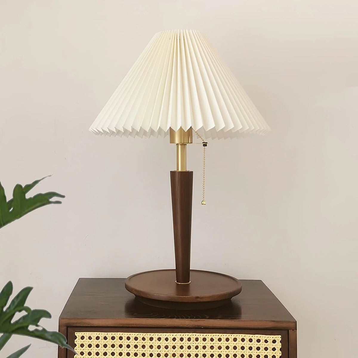 Retro_Pleated_Table_Lamp_16