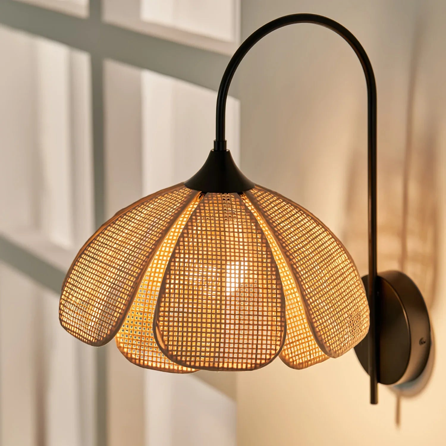 Retro_Rattan_Wall_Lamp_5