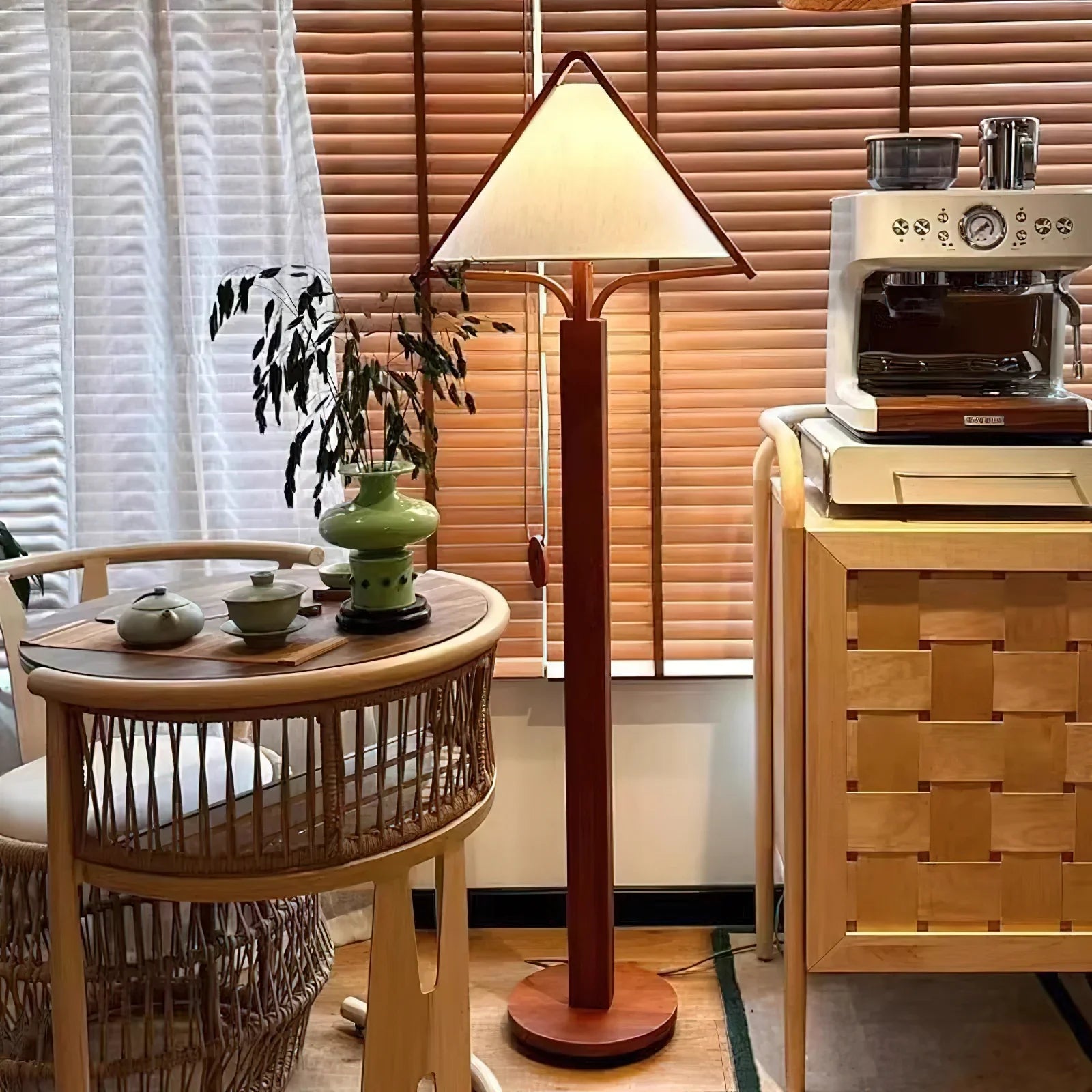 Retro Sakuragi Floor Lamp 3