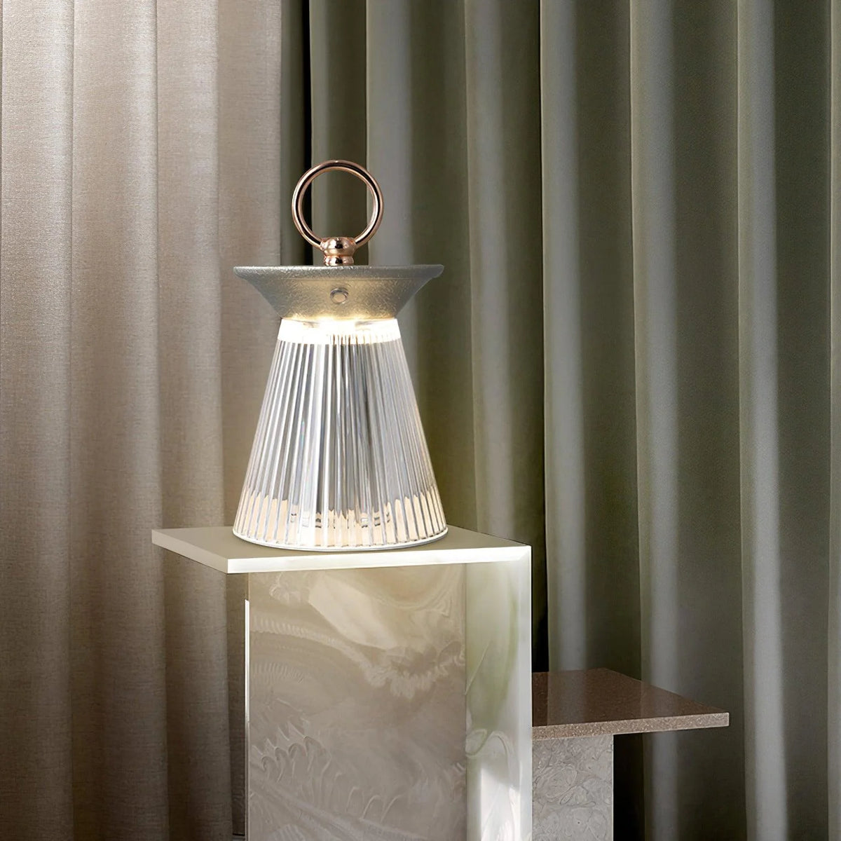 Ribbed Acrylic Table Lamp 8