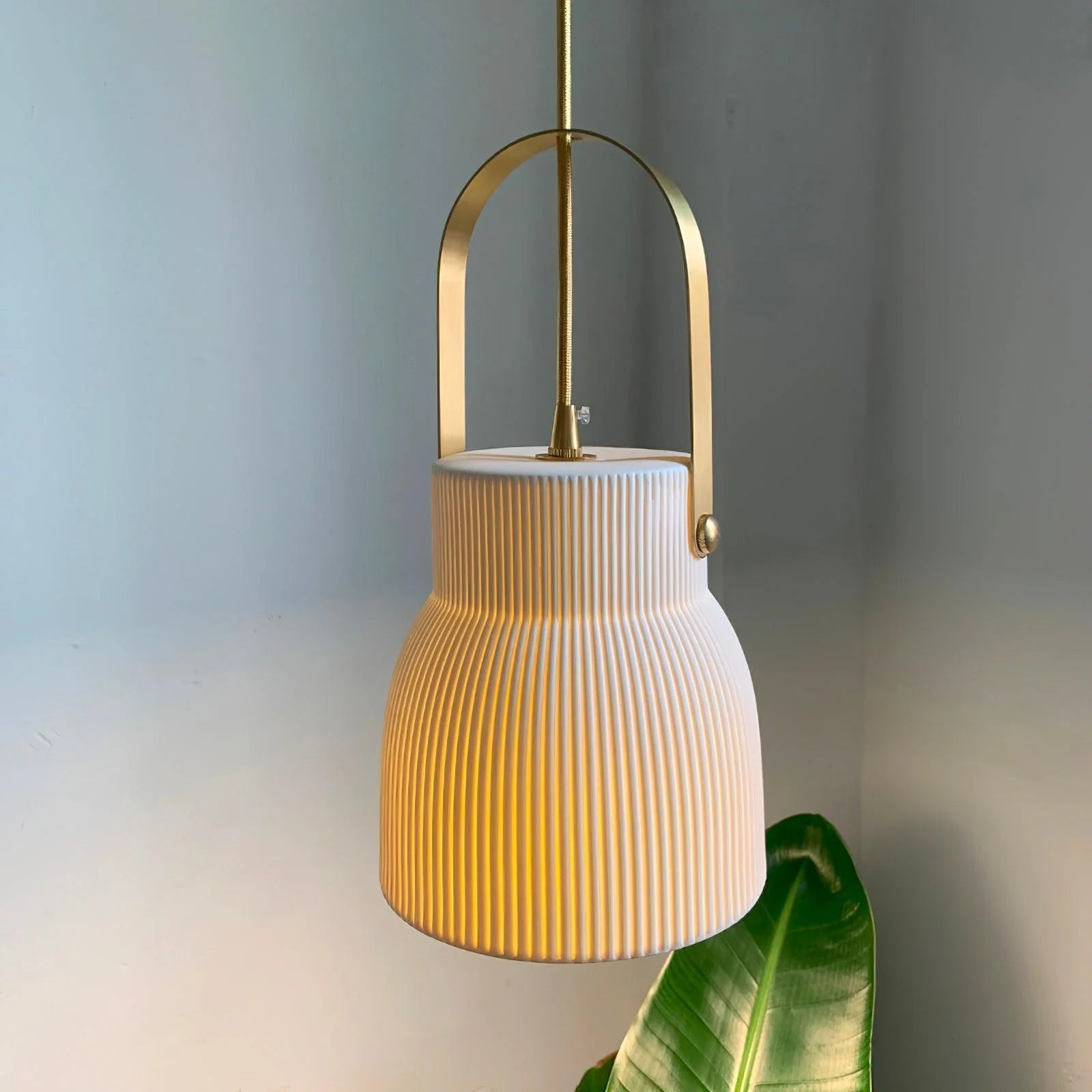 Ribbed_Ceramic_Pendant_Lamp_4