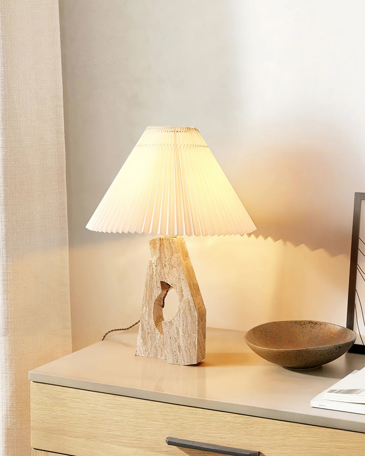 Ruins Cream Table Lamp 8