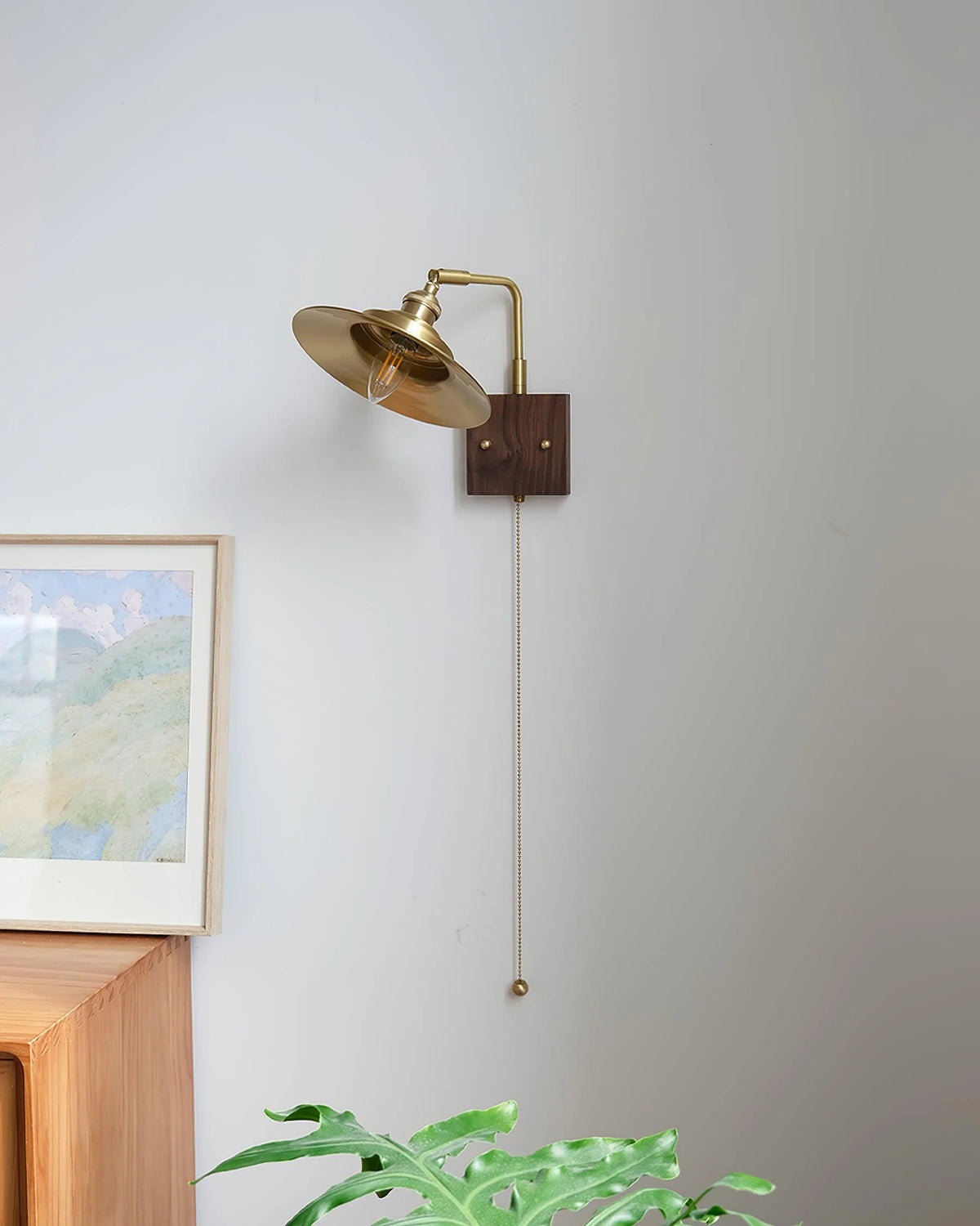 Runia_Brass_Wall_Lamp_2