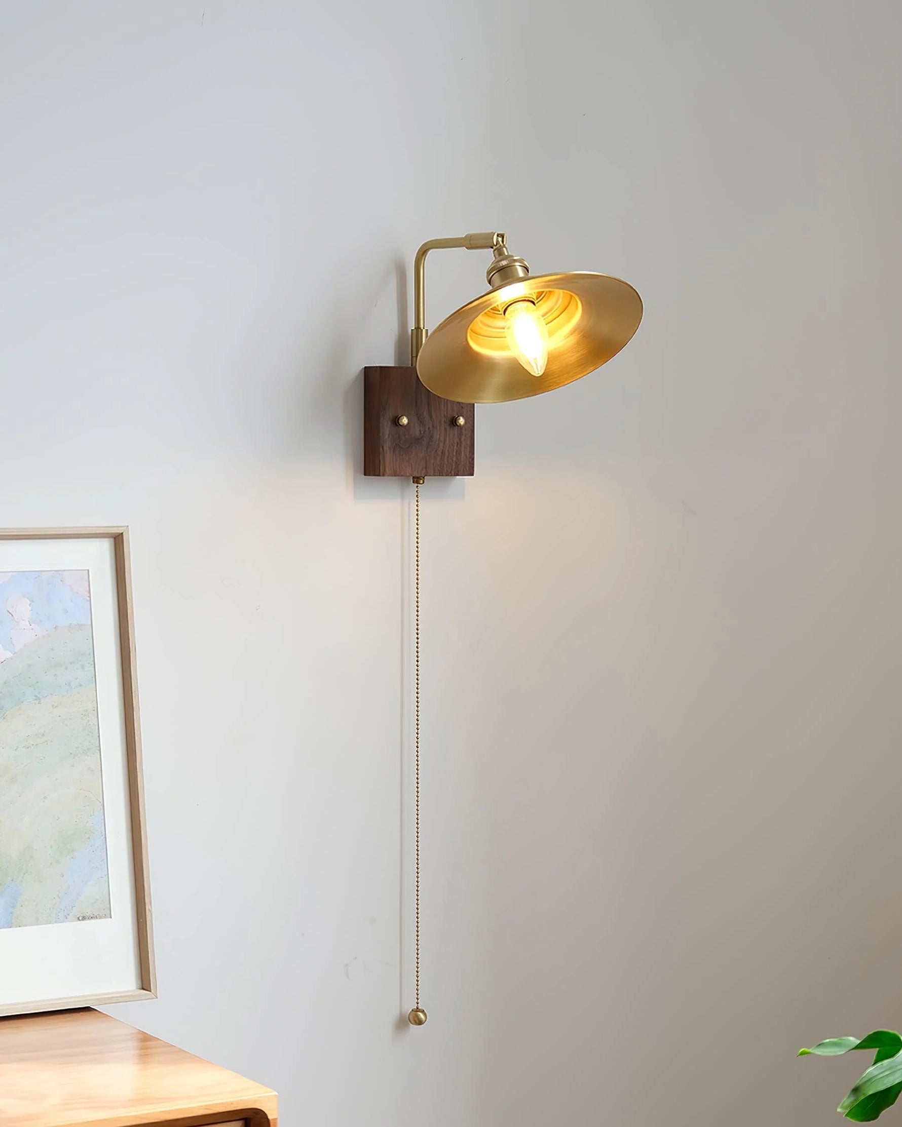 Runia_Brass_Wall_Lamp_5