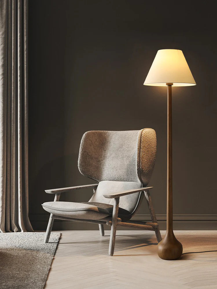 Simple_Log_Floor_Lamp_1