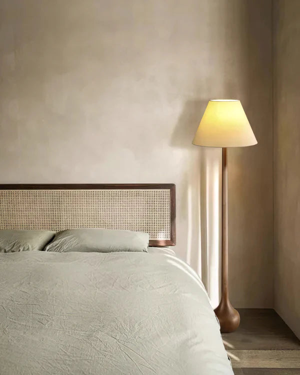 Simple_Log_Floor_Lamp_8