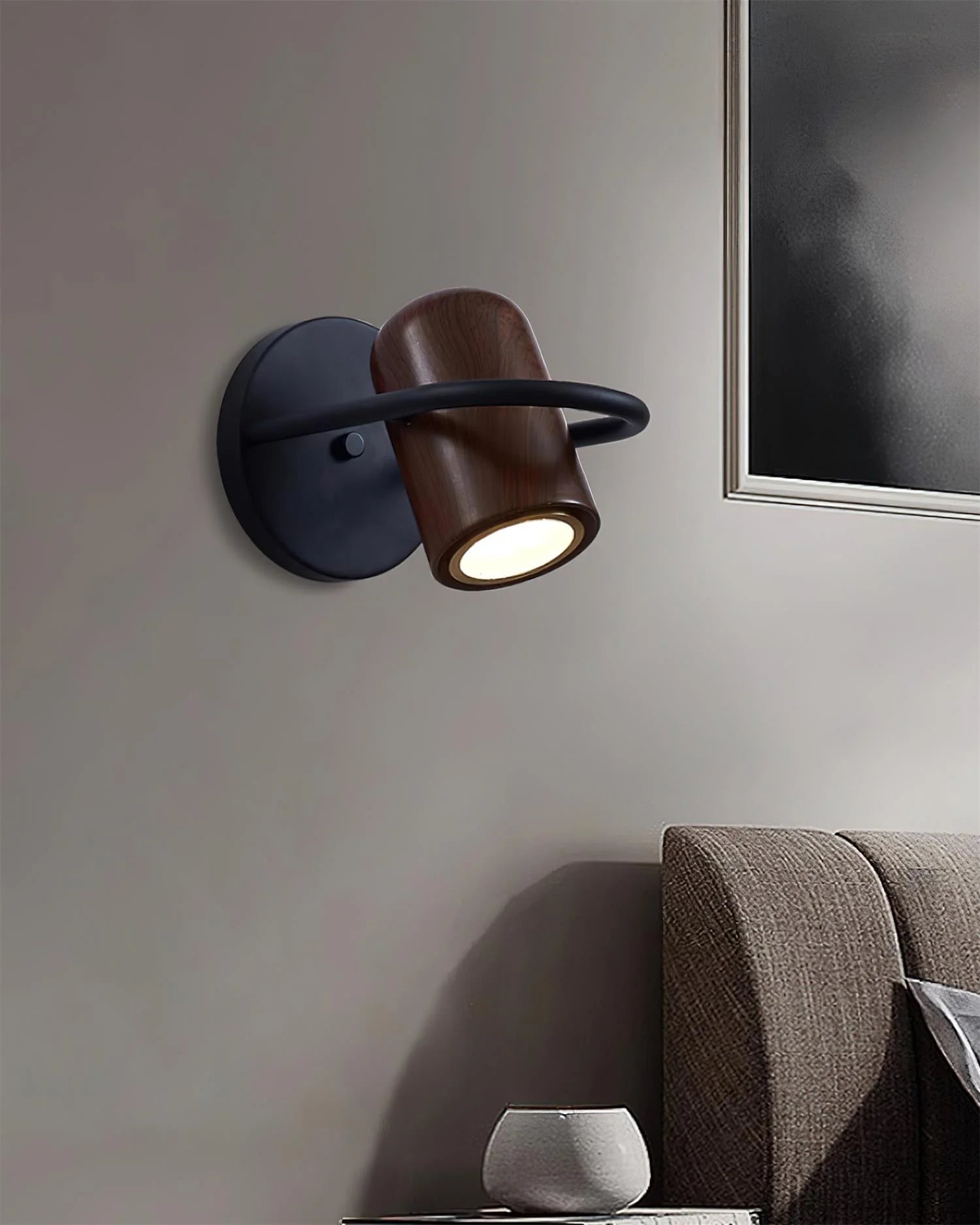 Simple_Noire_Wall_Lamp_5