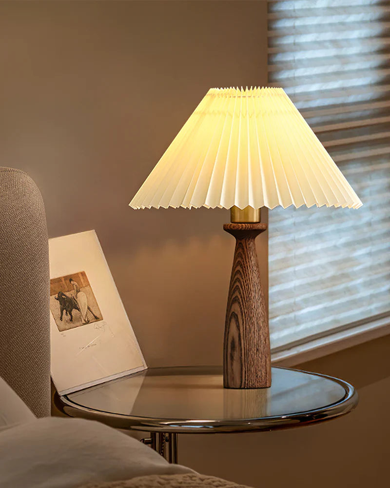 Simple_Pleated_Table_Lamp_3