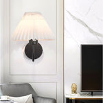 Simple_Pleated_Wall_Lamp_10