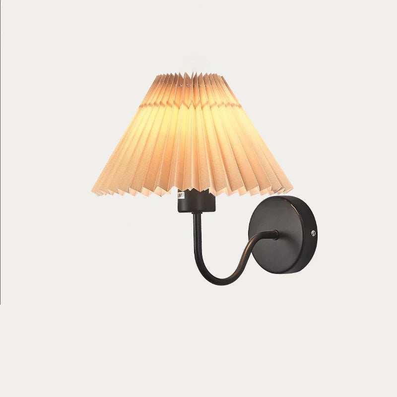 Simple_Pleated_Wall_Lamp_16