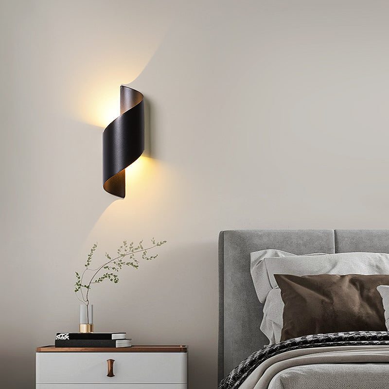 Simple_Spiral_Wall_Lamp_2