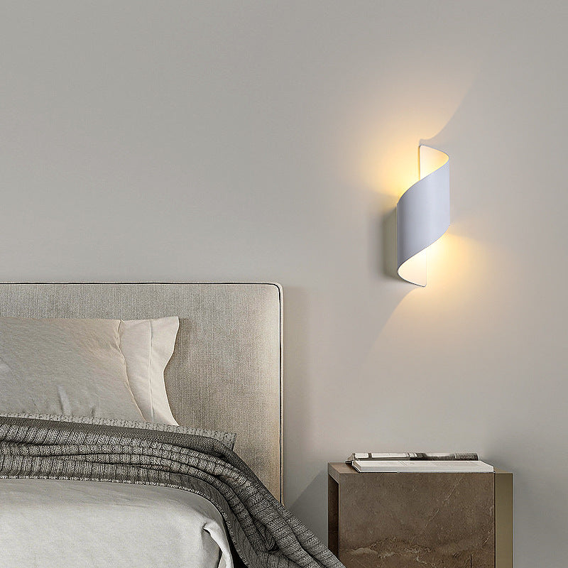 Simple_Spiral_Wall_Lamp_3