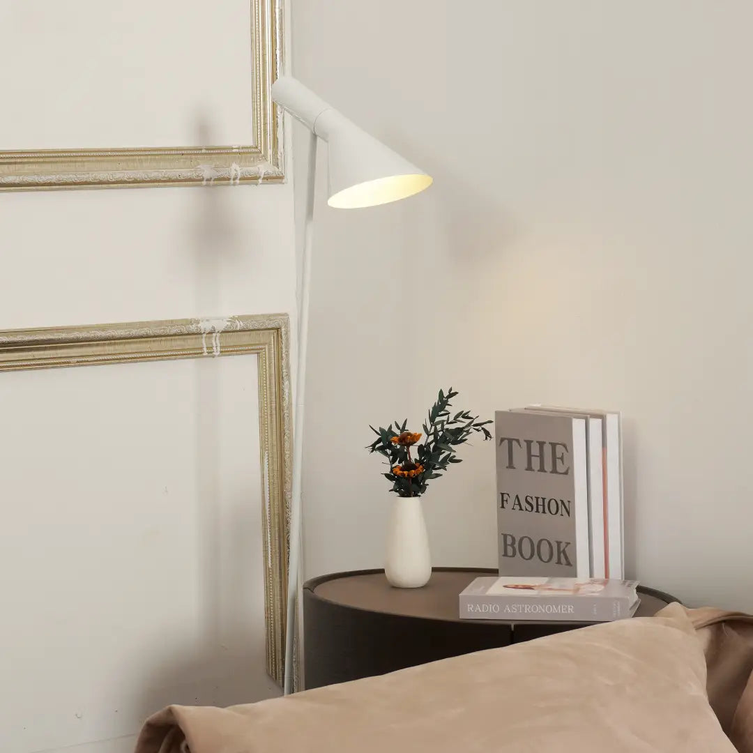 Slim_Shade_Floor_Lamp_A_1