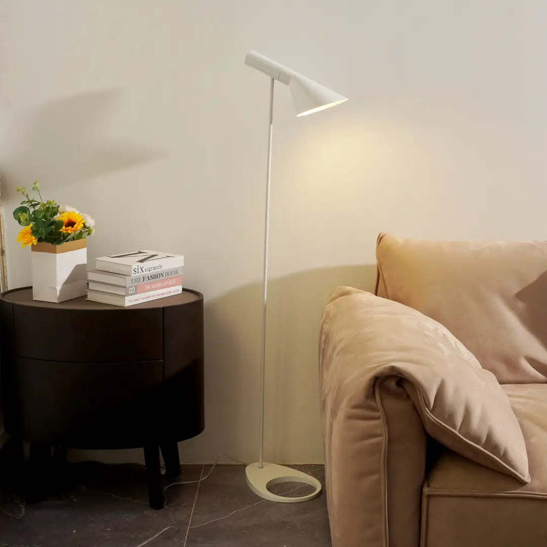 Slim_Shade_Floor_Lamp_A_3