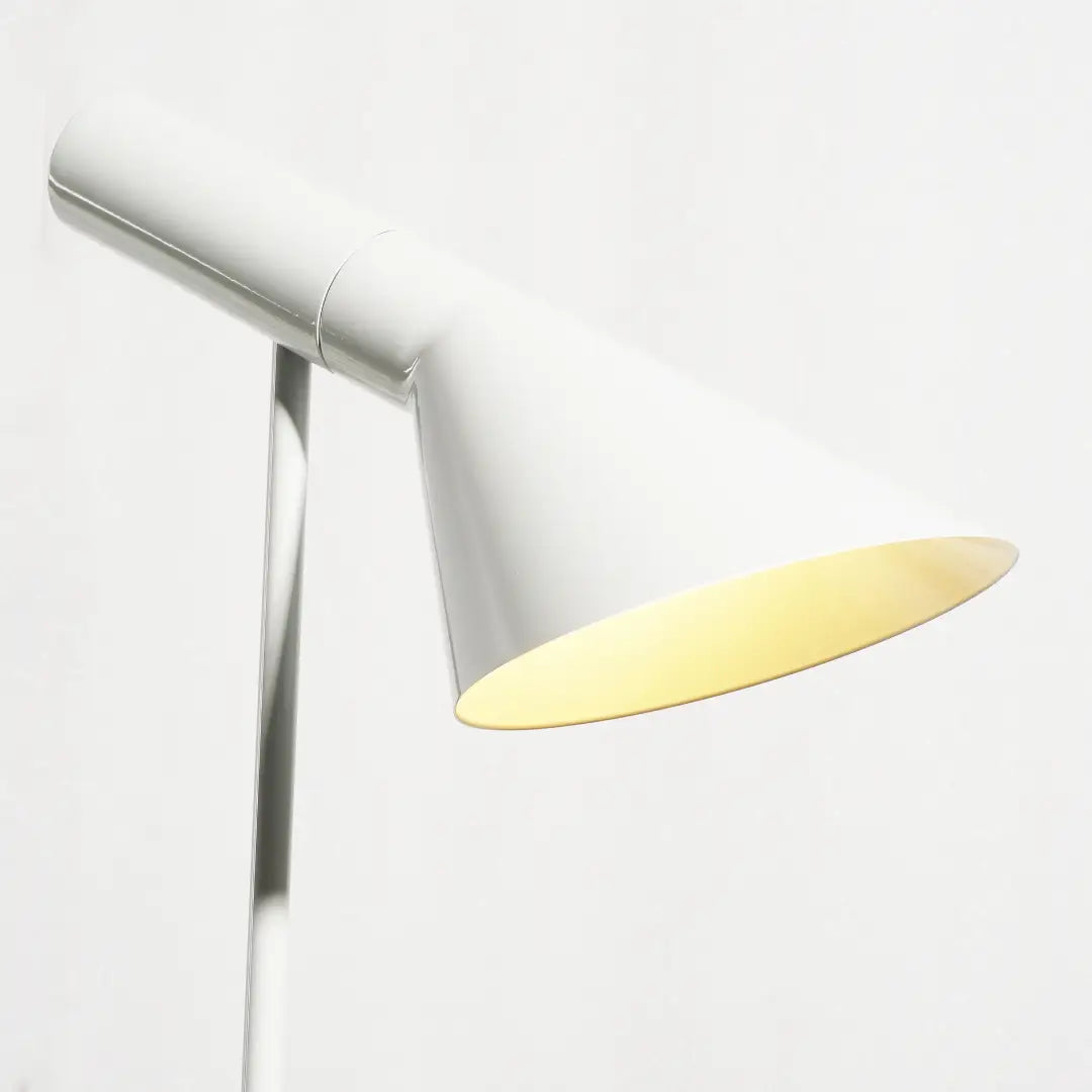 Slim_Shade_Floor_Lamp_A_6