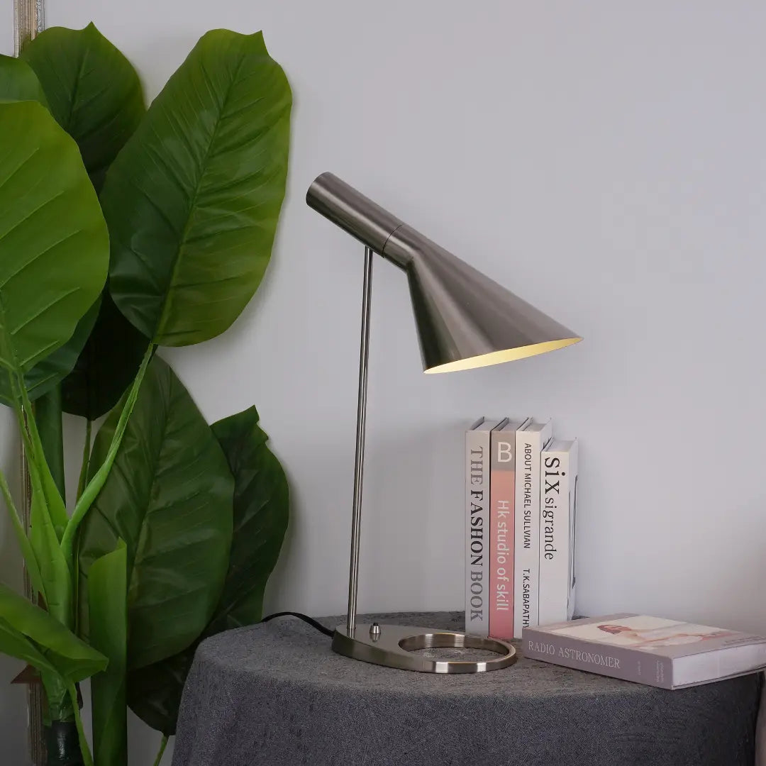 Slim_Shade_Table_Lamp_A1