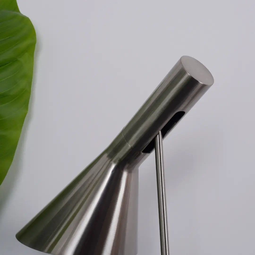 Slim_Shade_Table_Lamp_A8