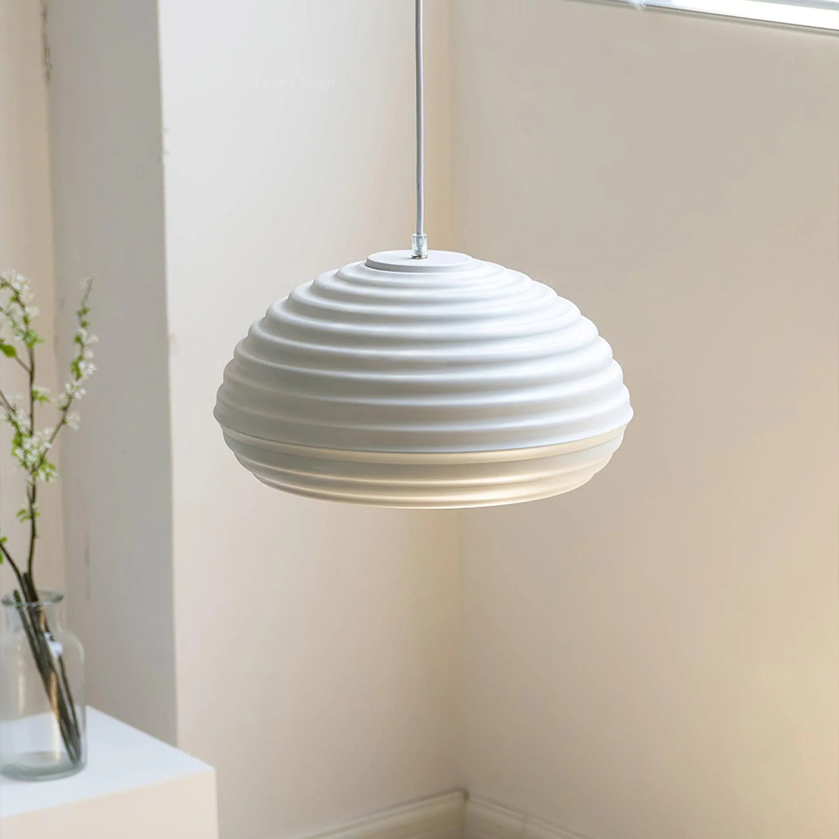 Spluegen_Bauhaus_Pendant_Light_10