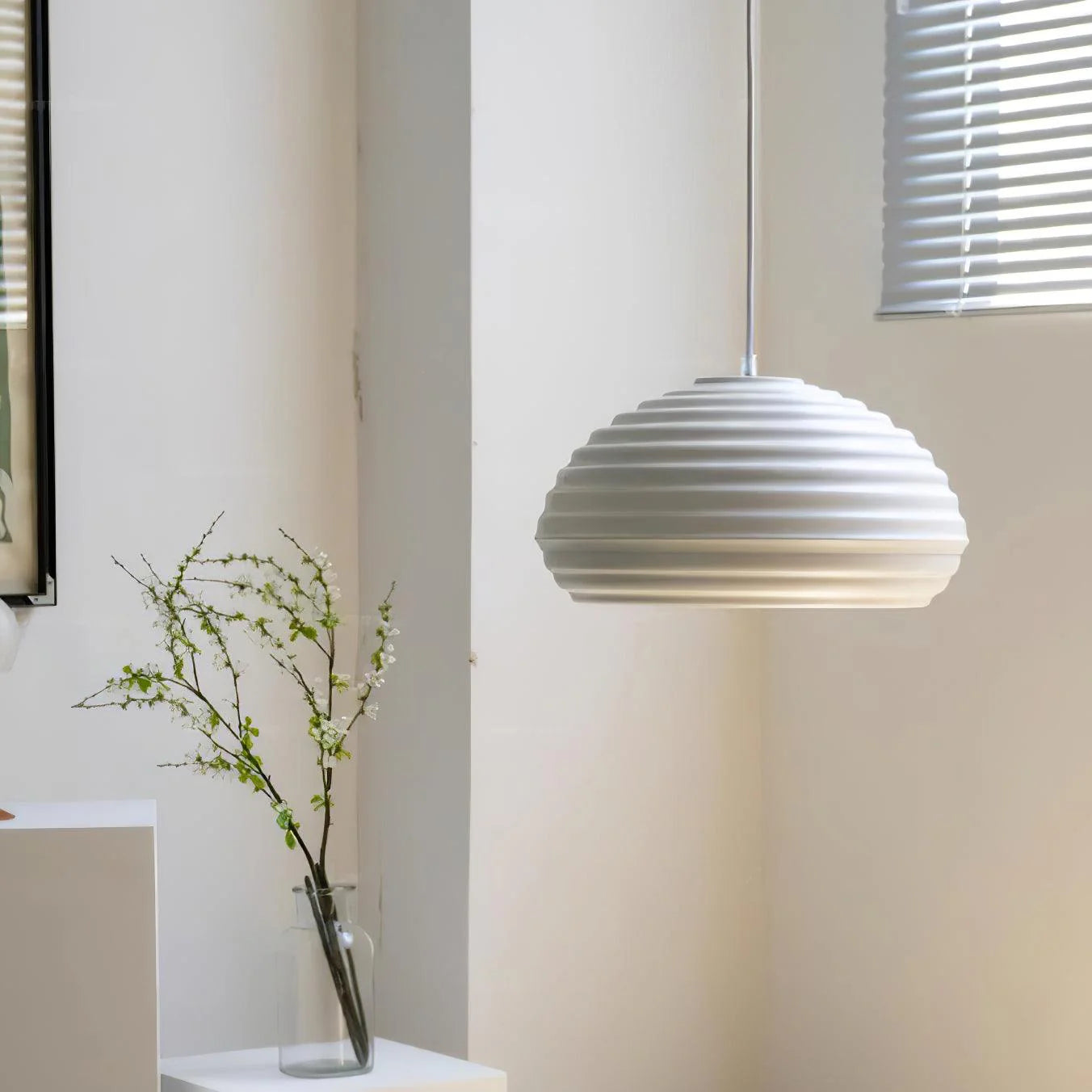 Spluegen_Bauhaus_Pendant_Light_9