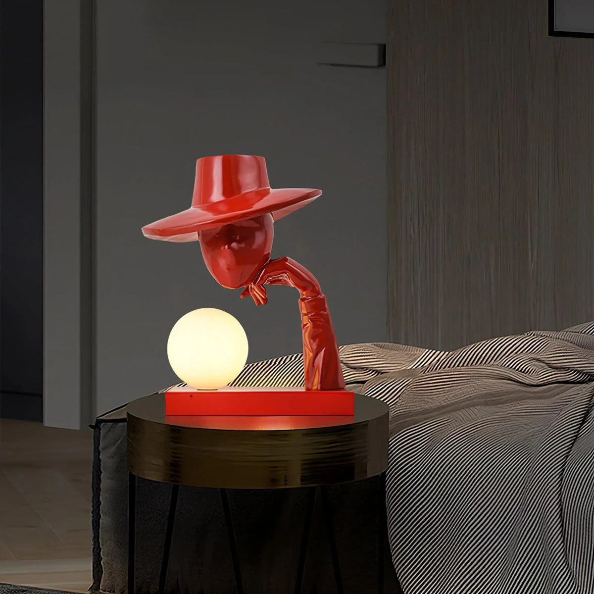 Statue Table Lamp 4