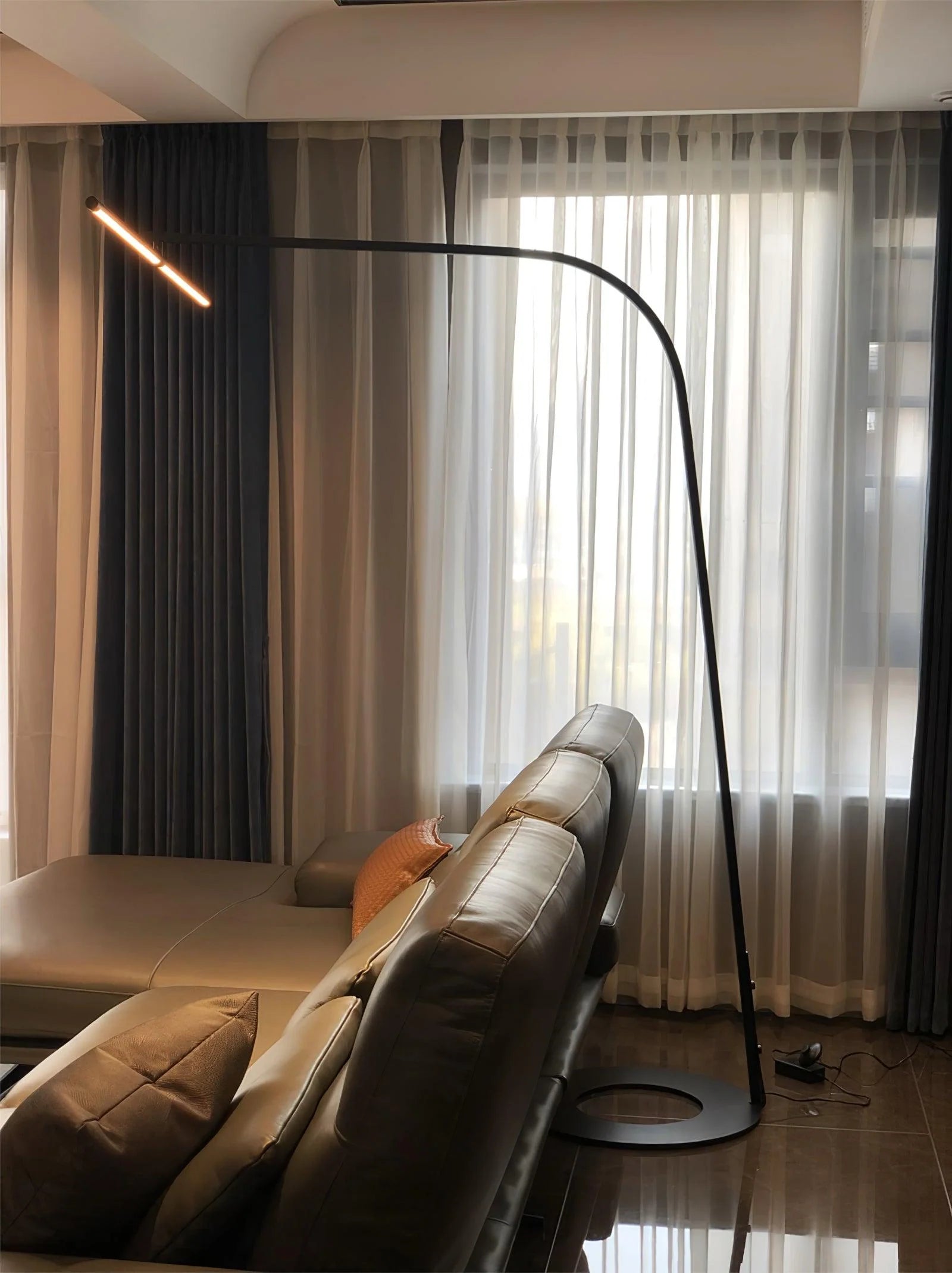 Stealth_Floor_Lamp_15