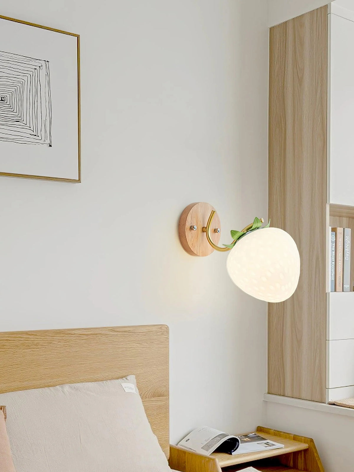 Strawberry_Wall_Lamp_10