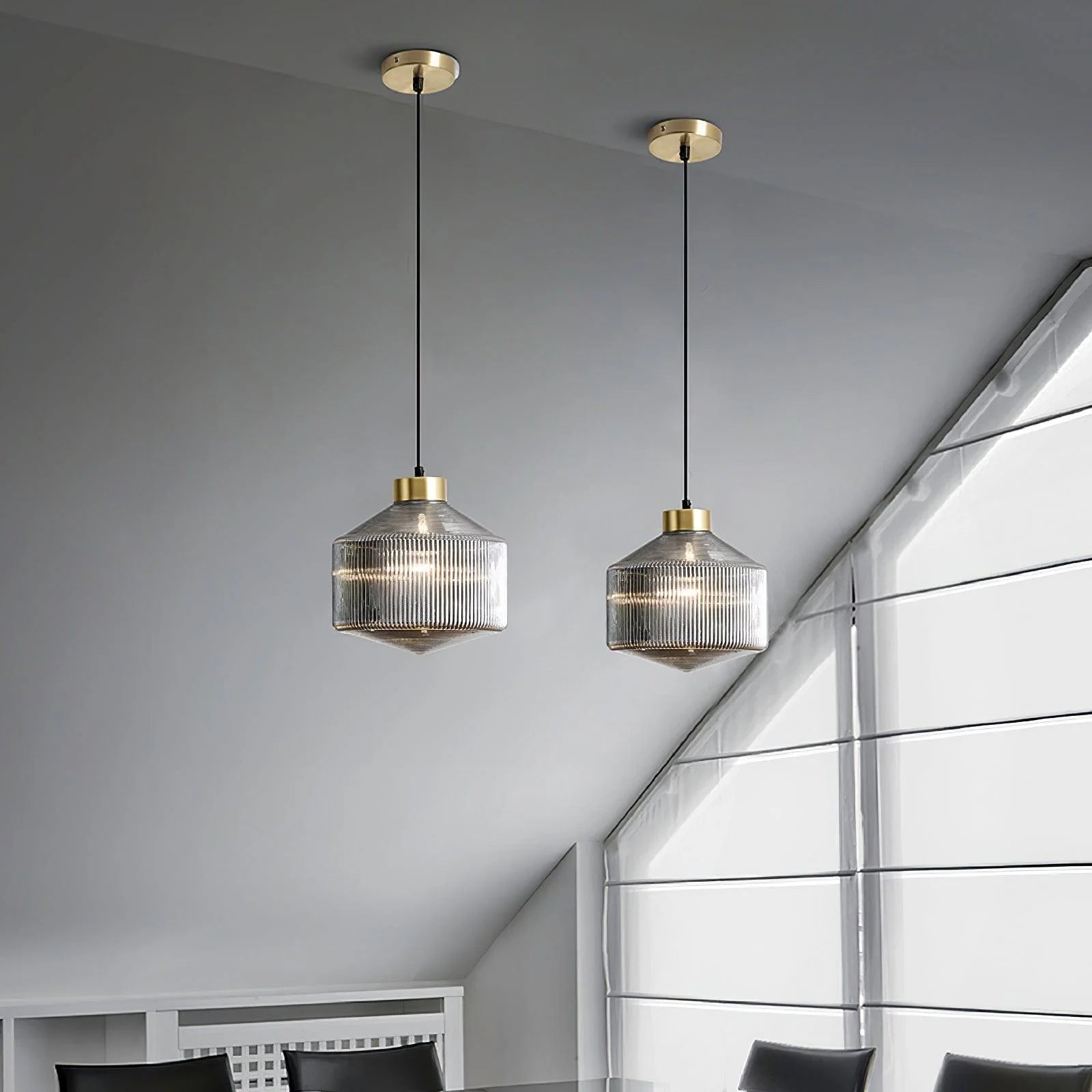 Striped_Spinning_Pendant_Light_3