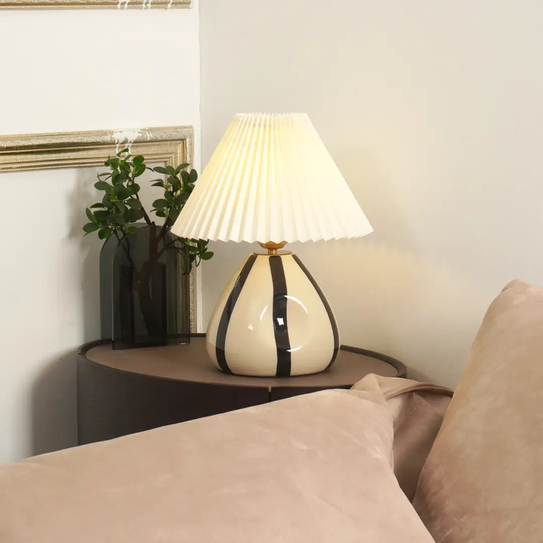Stripes_Dots_Table_Lamp_A_2