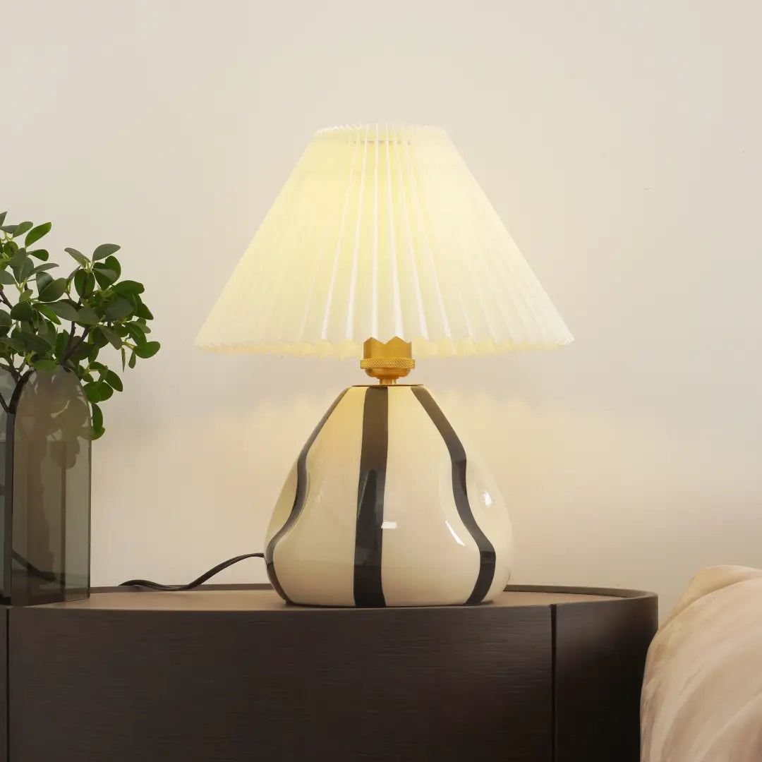 Stripes_Dots_Table_Lamp_A_6