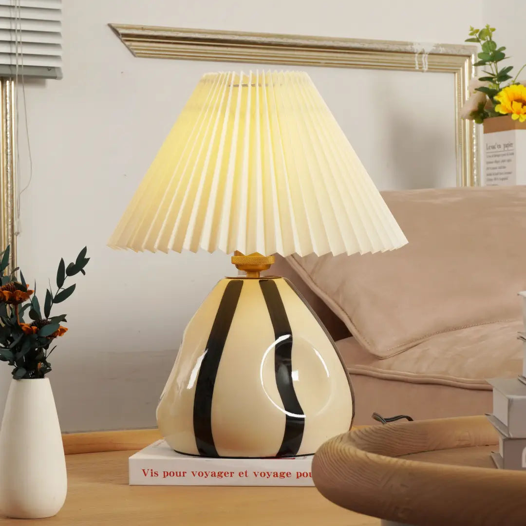 Stripes_Dots_Table_Lamp_A_7