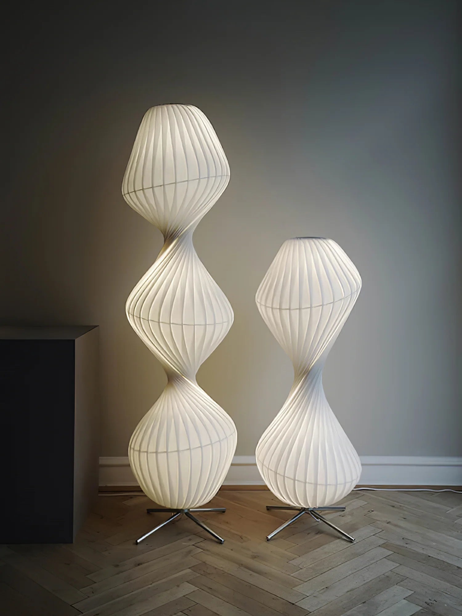 TR33_Floor_Lamp_9