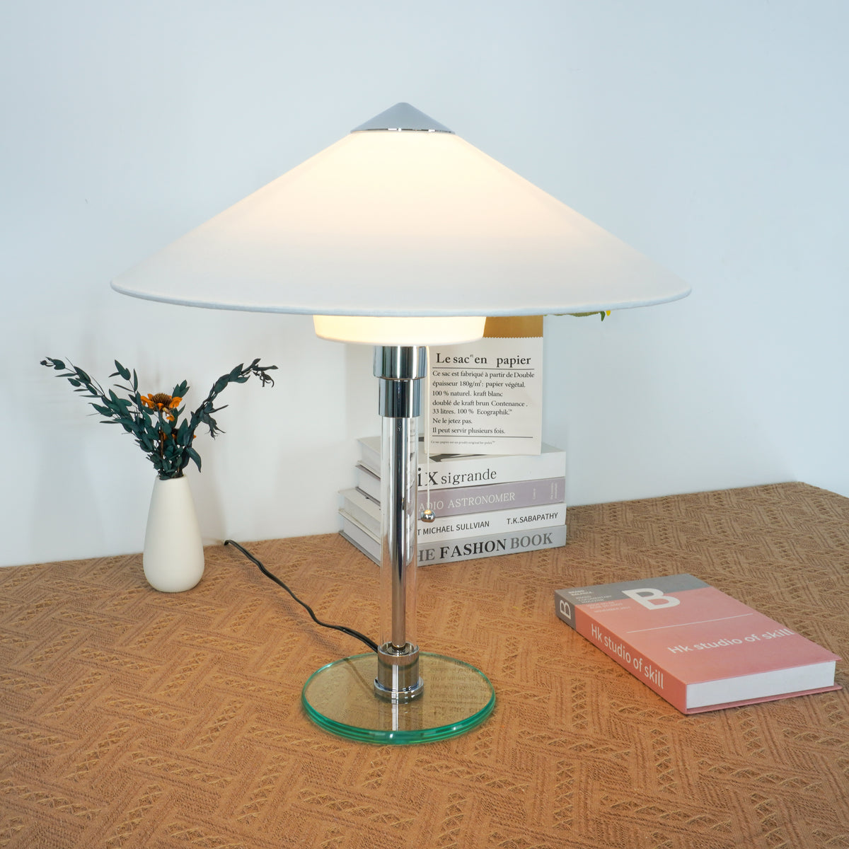 Tecnolumen_WG27_Table_Lamp_17