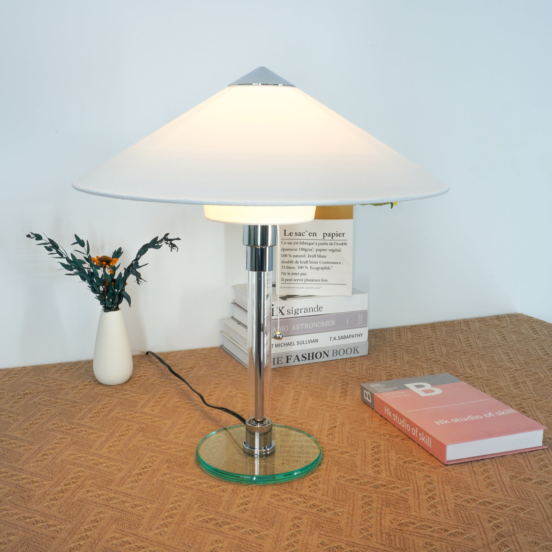 Tecnolumen_WG27_Table_Lamp_17