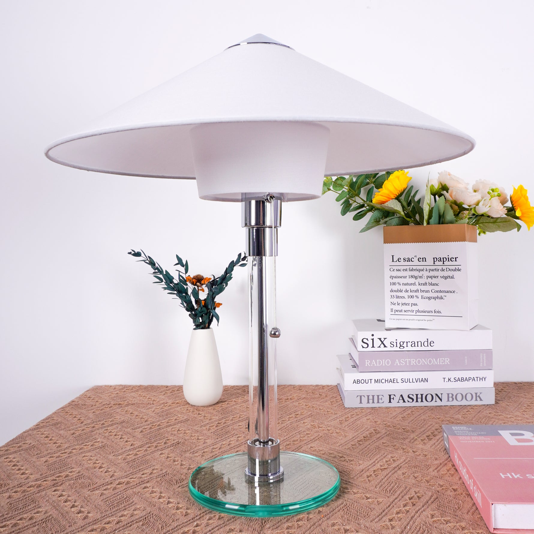 Tecnolumen_WG27_Table_Lamp_23