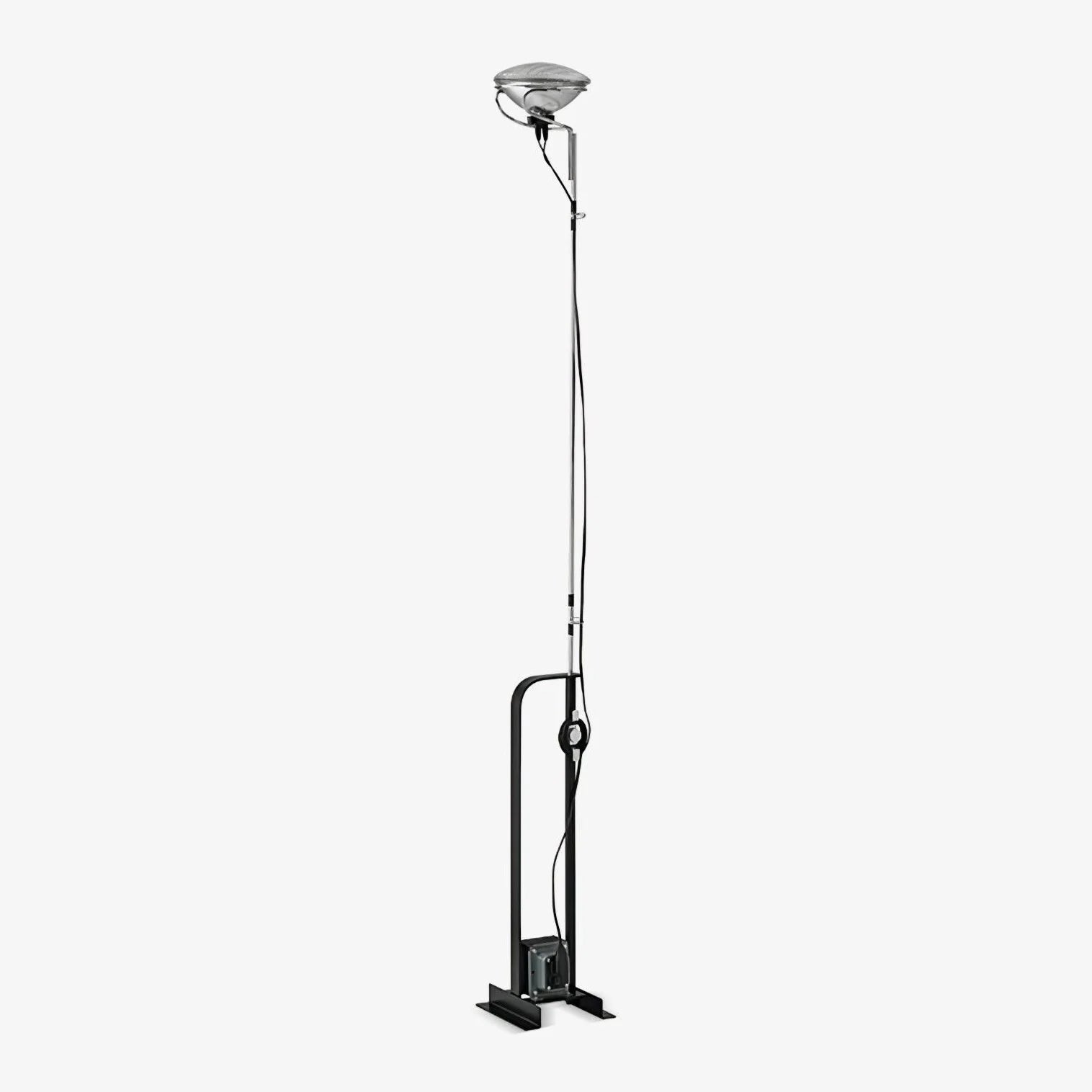 Toio_Floor_Lamp_1