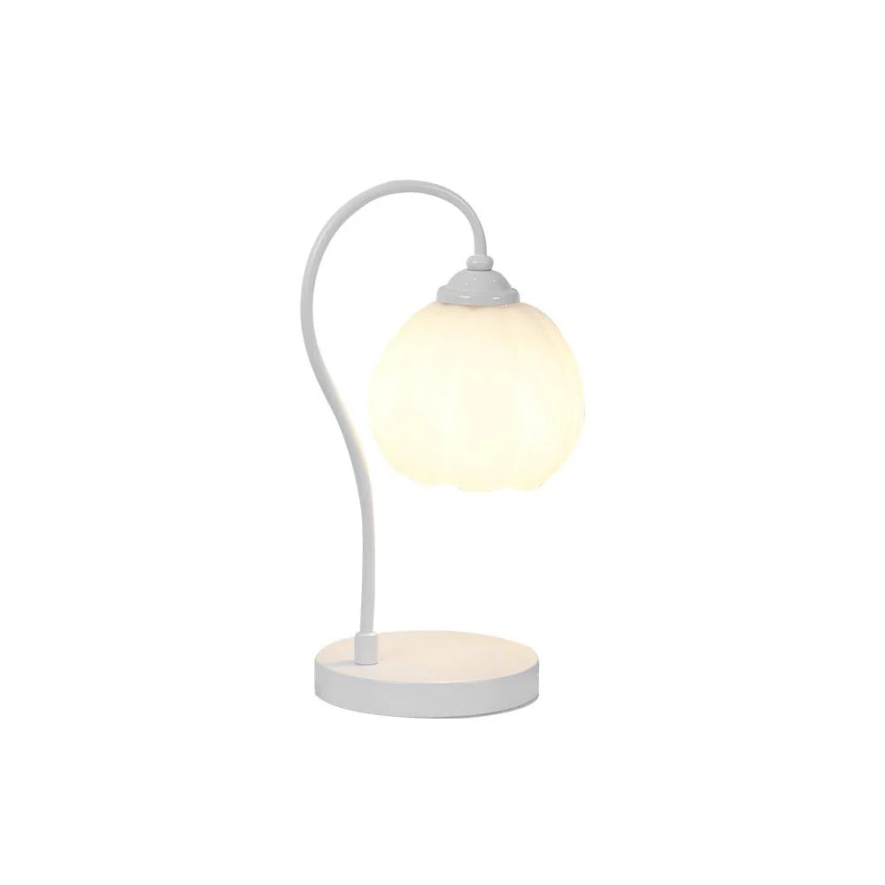 Tulip_Shaped_Table_Lamp_16