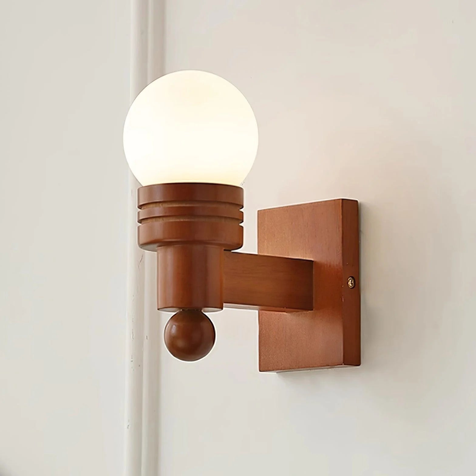 Tupelo_Wall_Lamp_2