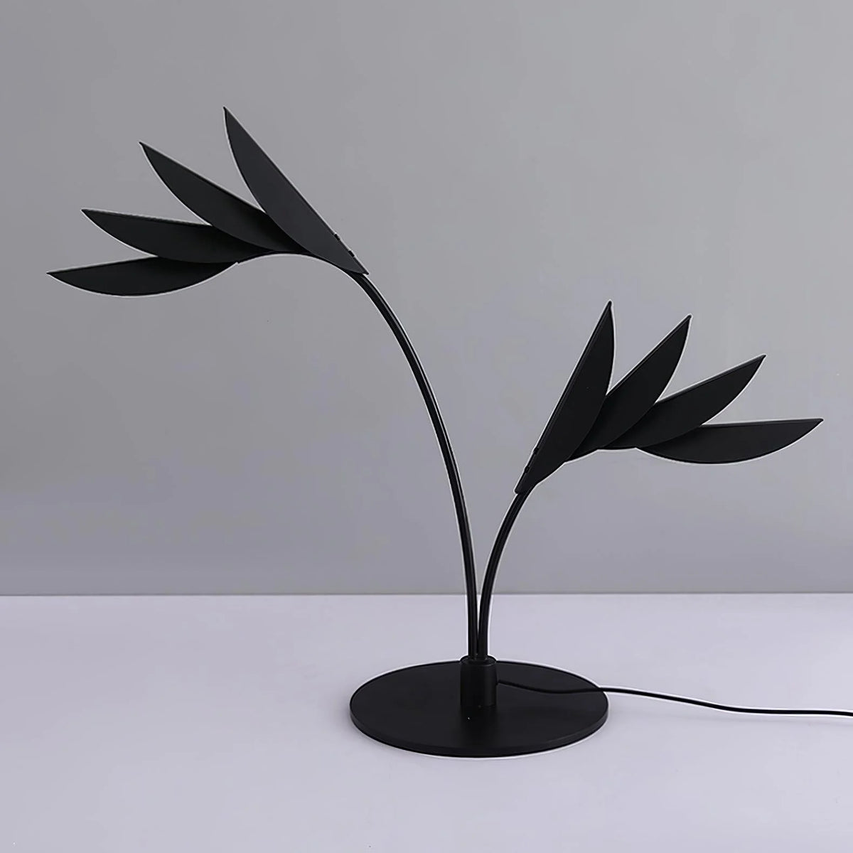 Two Leaves Table Lamp 7