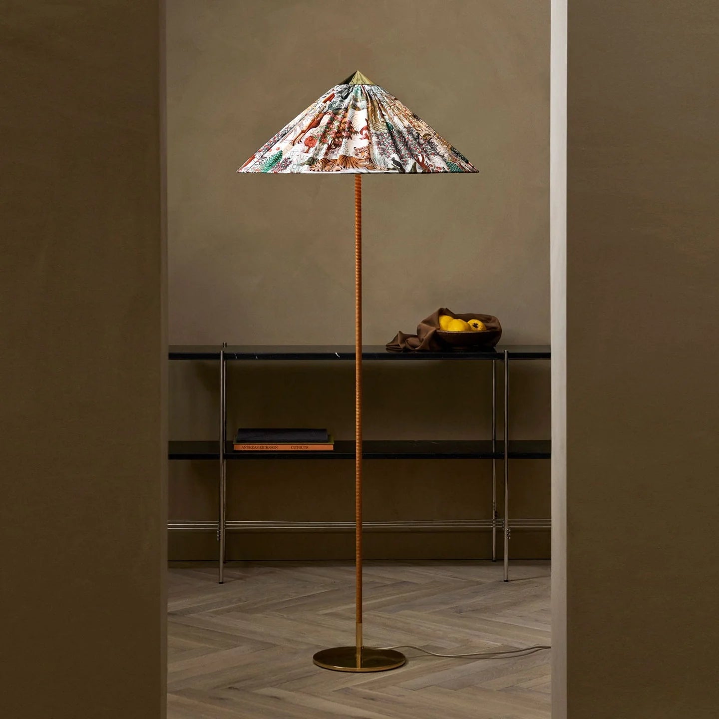 Tynell_Floor_Lamp_17