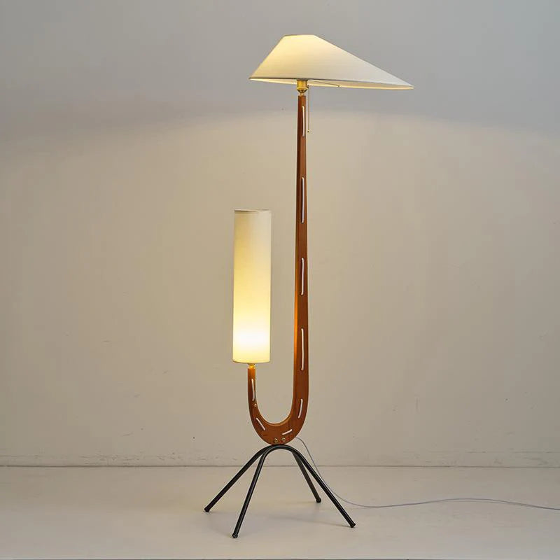 V-Shaped_Floor_Lamp_3