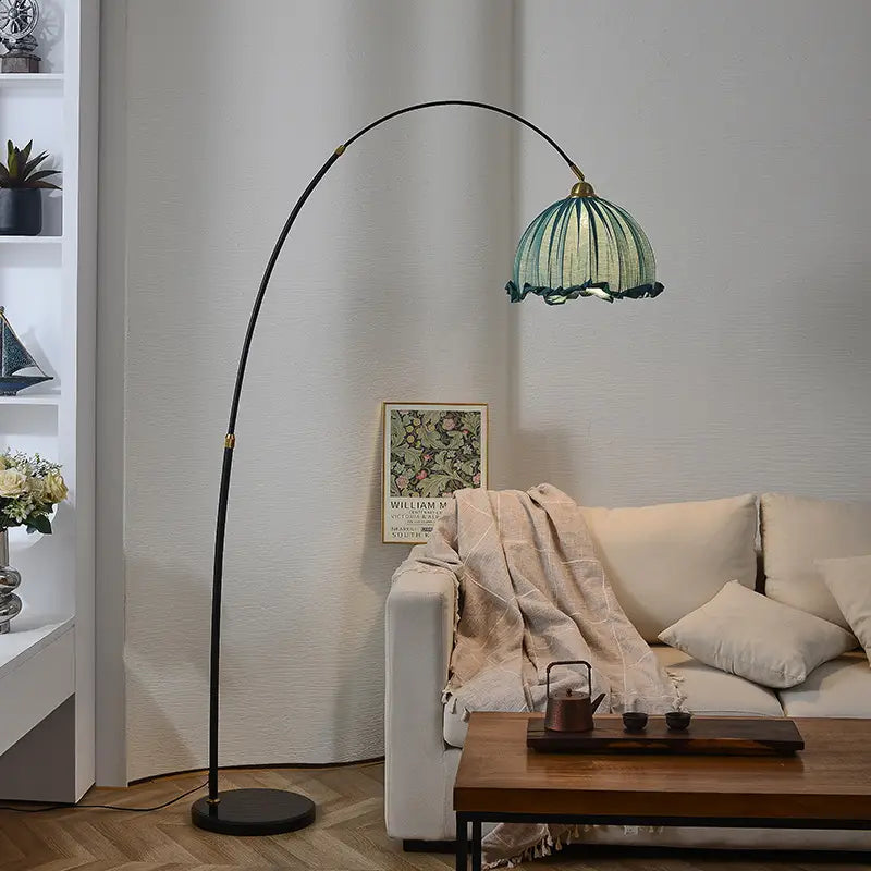 Velora_Floor_Lamp_3