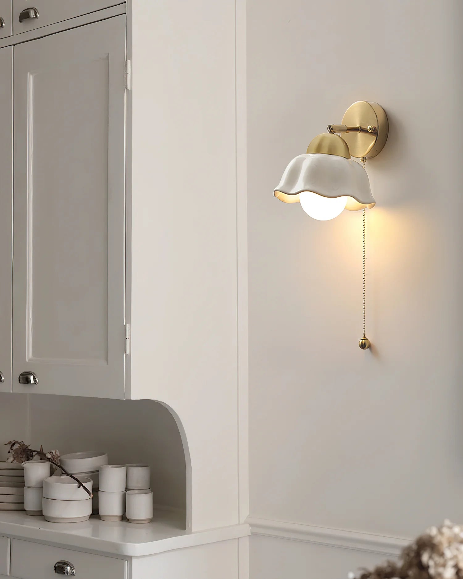 Vena_Brass_Wall_Lamp_6